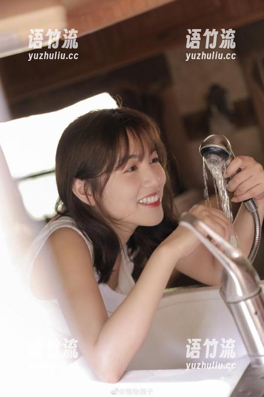 观看51吃瓜，黑料竟让人觉得像在看一场戏…