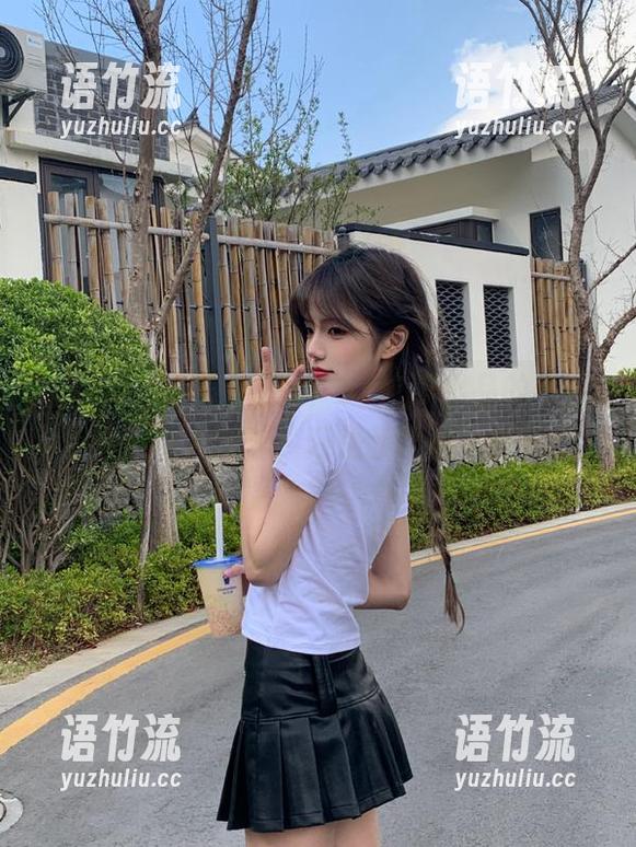 在线跟风，51吃瓜出品的热搜果然夺人眼球，还是我度假不够？