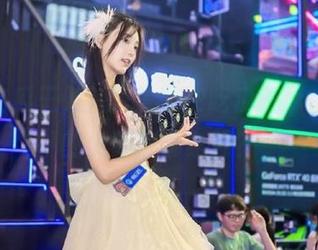 首页的“92吃瓜王”，今天的瓜到底哪家强？
