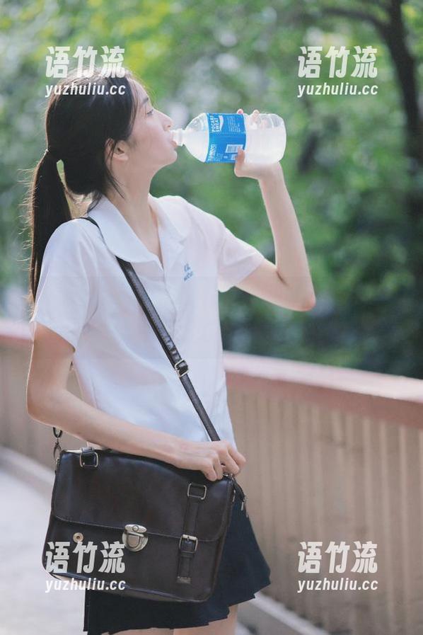 98吃瓜，那个入口可不简单，出来的瓜都是金字塔的高度！