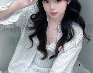 下载hlw看瓜，看别人如何在圈里跳舞，不跟随真可惜！