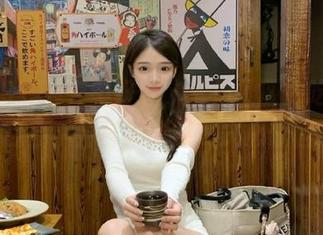 突然好奇，海角社区的吃瓜911入口会不会售卖‘瓜’式心理咨询？
