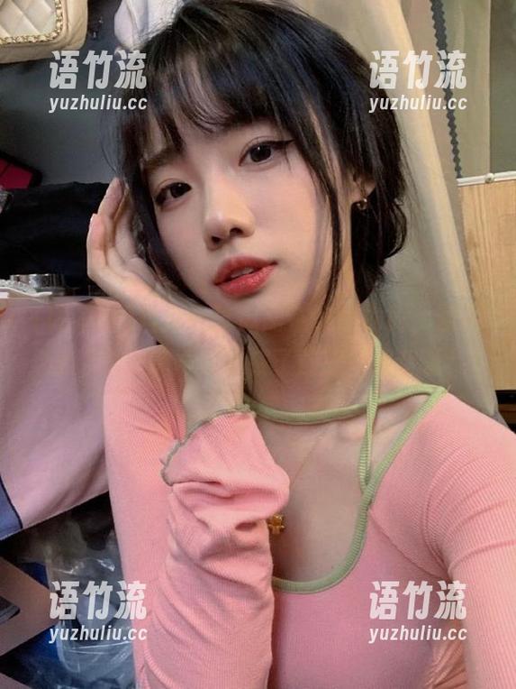当身在吃瓜网在线观看时，永不迷路的心跳声竟然成了最强背景音乐！
