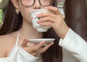 吾爱吃瓜：网址黑料太多眼花缭乱，谁家八卦不赢我？