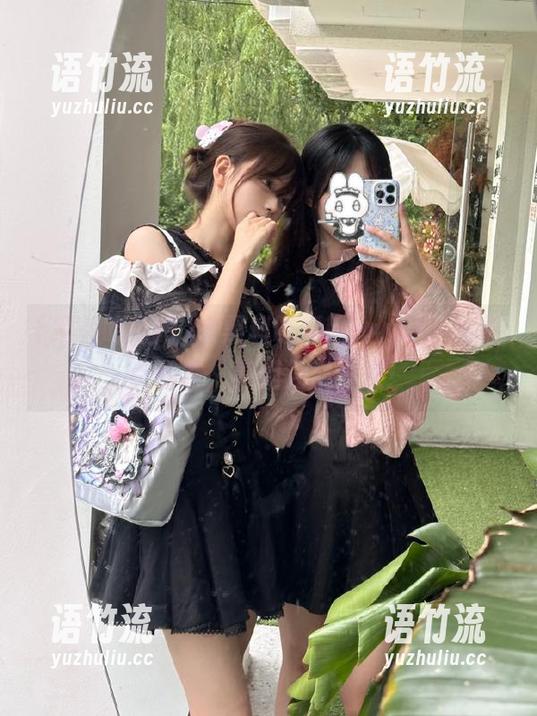 黑料吃瓜网 进黑料吃瓜网www,链接点进去,真相凭空消失!