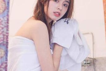 听说“91黑料正能量”网站里，全世界的瓜都是甜的，真的假的？