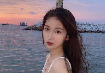 观看黑料网免费内容，仿佛打开了八卦的新大门，真是眼花缭乱啊！
