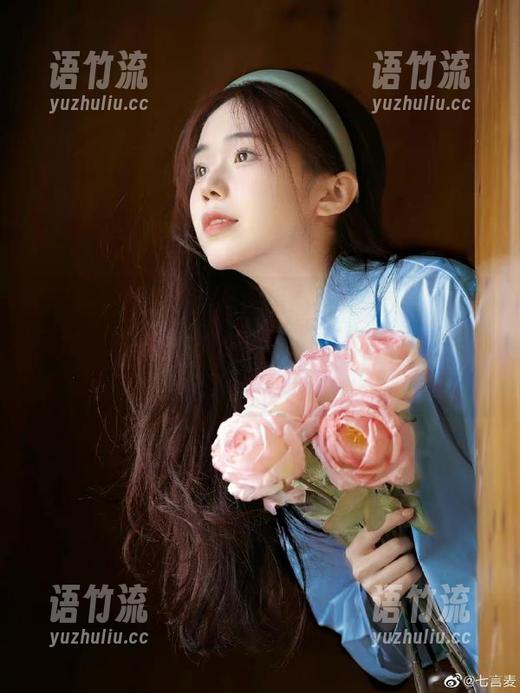 偶然进入黑料网络网站，那些网址简直像人生的拼图，一不小心就错位！