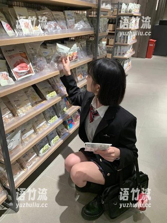 “黑网料”app：瓜田里找到的那只神秘的黑羊